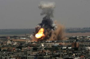 لخبر طيران العدو الصهيوني يقصف غزة .. عربي ودولي